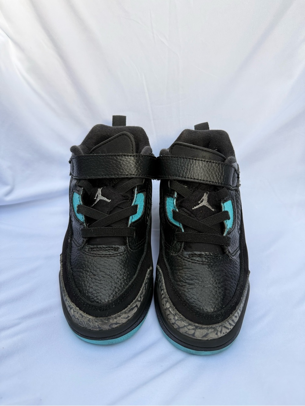 Jordan Spizike Low